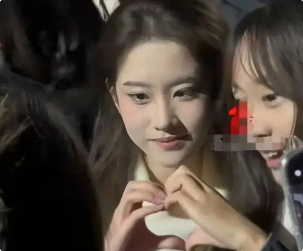 刘亦菲式美貌效应，女大学生广告邀约不断