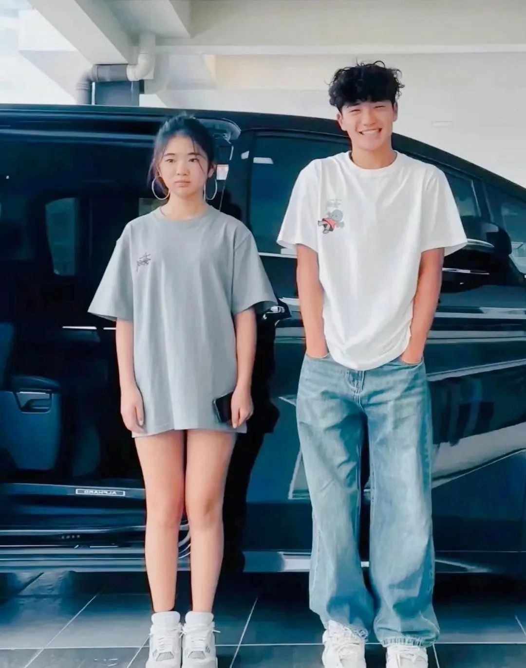 曹格女儿颜值逆袭，14岁甜妹变高级脸