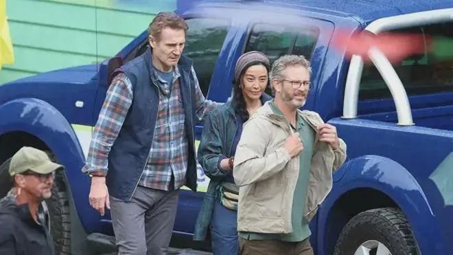 范冰冰东京聚餐：雍容华贵，员工为之倾倒