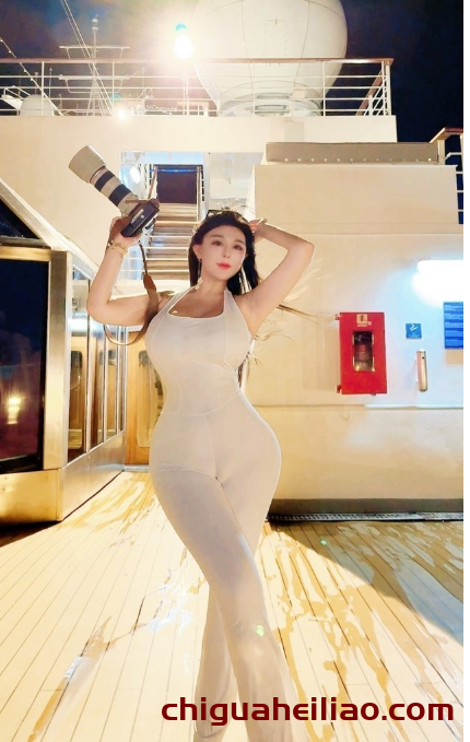 芷仪g宝微博大尺度照片疑似流出，粉丝热议不断