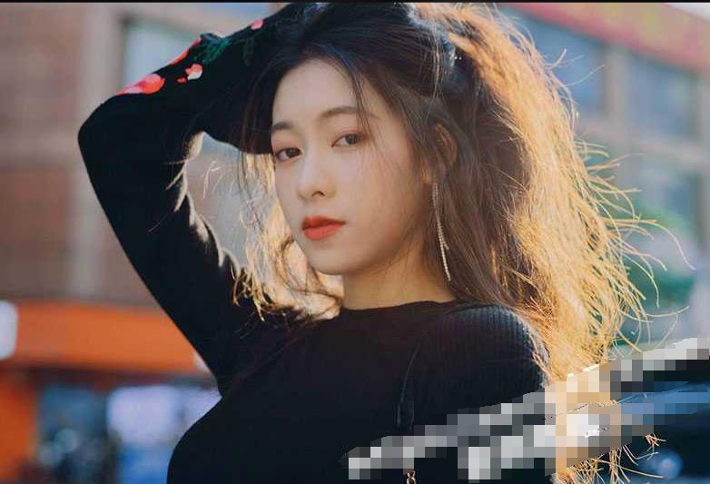 恋爱出轨、线上聊骚，体操冠军吴柳芳人设崩塌