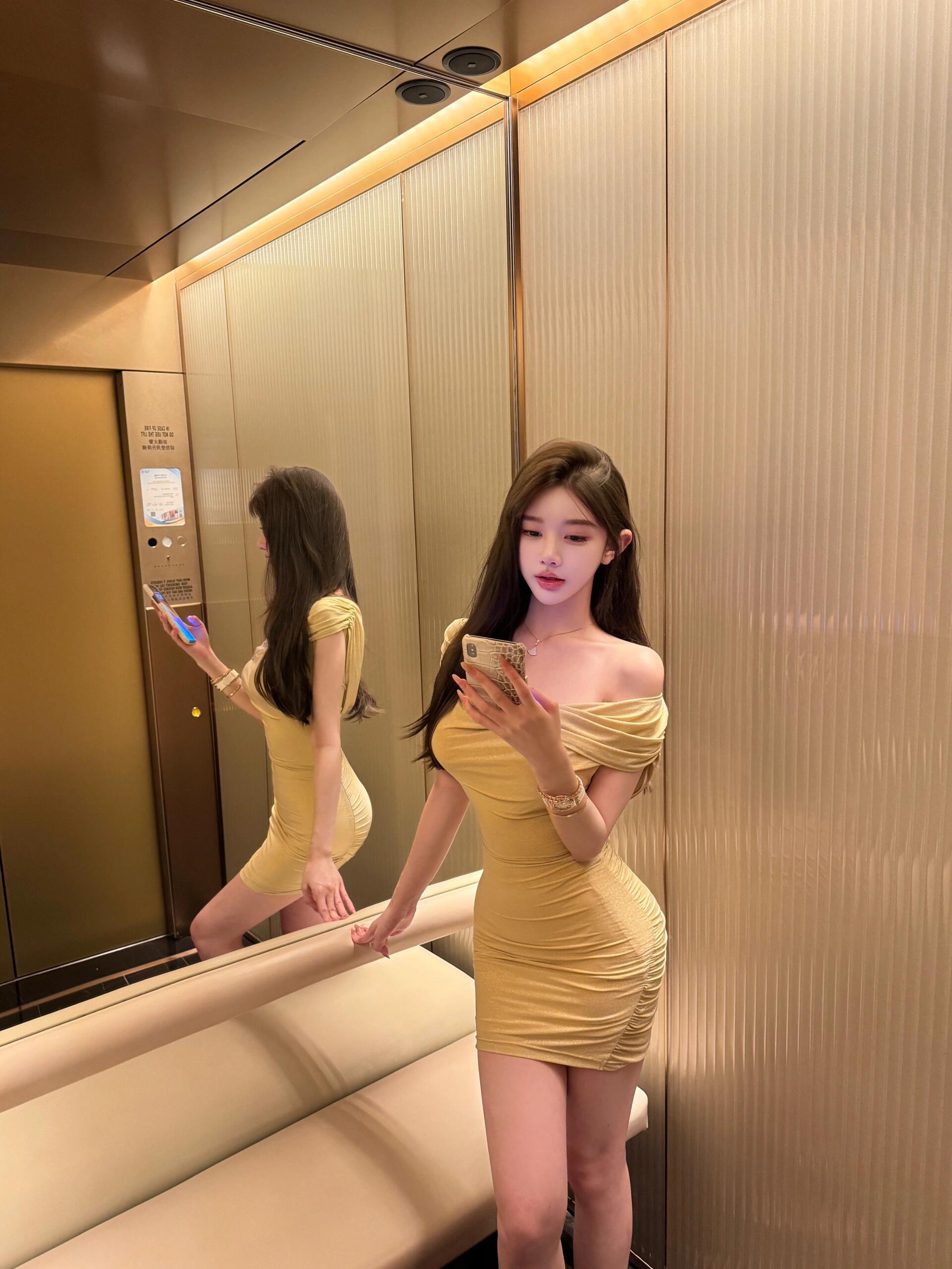 抖音红人小璐姐姐王璐与男友自拍曝光，爱意满满