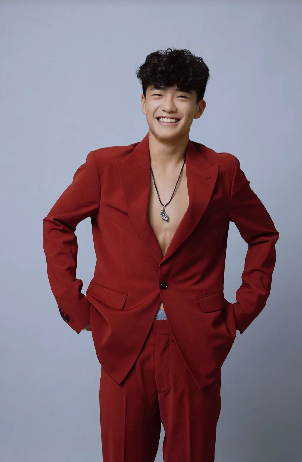 曹格女儿颜值逆袭，14岁甜妹变高级脸